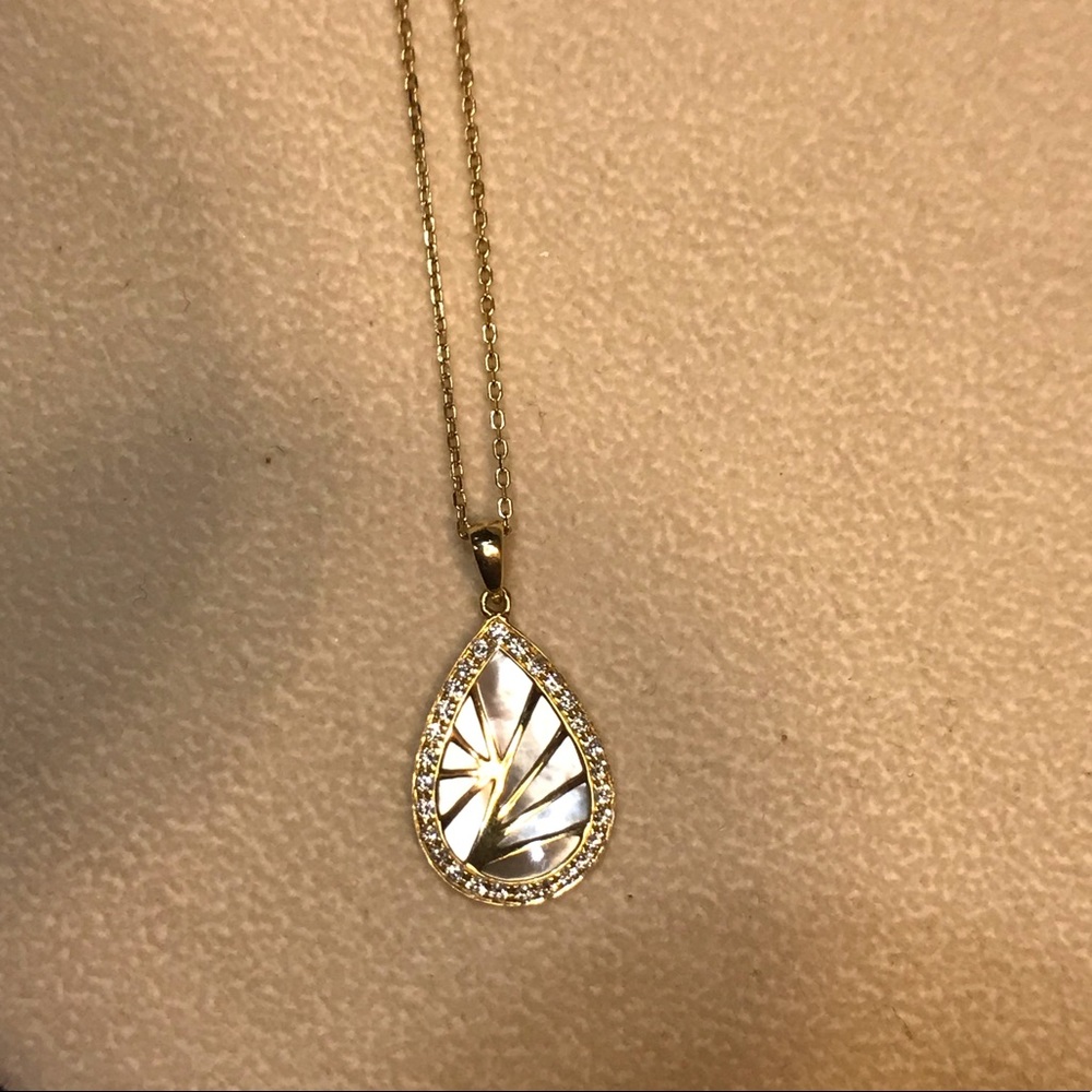 **sold**N 18ky Mother of Pearl & Diamond Necklace - Picture 5 of 7